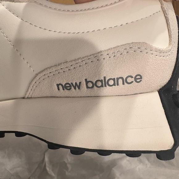 NEW BALANCE 327 IN SEA SALT W/ CASTLEROCK - Picture 10 of 13